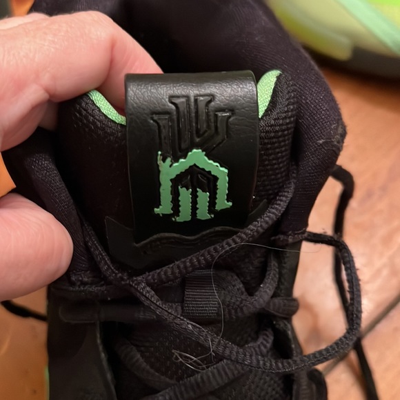 Nike Kyrie 4 Halloween Basketball Sneakers - Picture 3 of 7